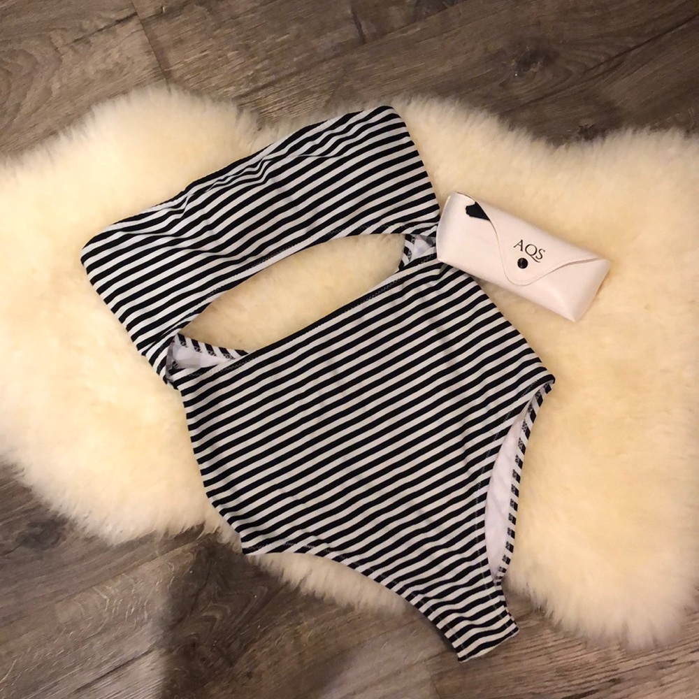 🆕  Cupshe one piece